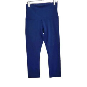 Lululemon athletica blue Capri athletic leggings sz 6